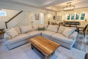 Steps from Pool w/ Private Hot Tub in Gorgeous Wooded Setting of New Buffalo - Image 5