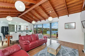 Hopkins View Holiday Home - Image 5