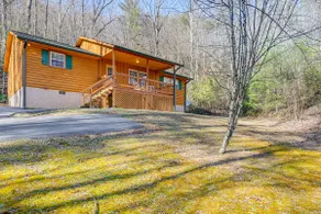 8 Mi to Chattooga River: Pet-Friendly Mtn Cabin - Image 2