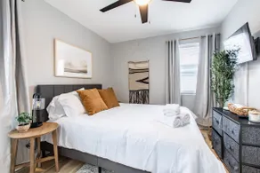 Cute, Chic & Updated Melvindale Cottage! - Image 2