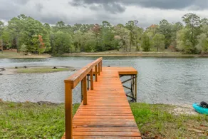 Serene Lakefront Cabin, Fishing, Firepit, Kayaks - Image 3