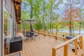 Serene Lakefront Cabin, Fishing, Firepit, Kayaks - Image 2