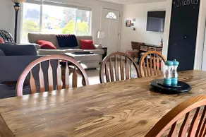 Parkside Family Home Near Eugene - Image 3