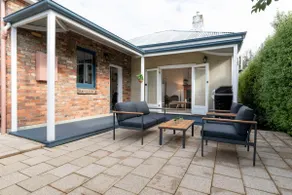 Walter Cottage: As Cosy as it is Convenient - Image 3
