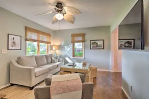 Historic Cottage: Hot Tub & Fully Fenced Backyard - Image 3
