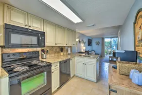 Gulf Shores Retreat w/ Private Beach Access! - Image 3