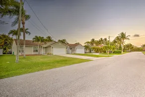 Jupiter Home w/ Patio & Grill ~ 6 Mi to Beach! - Image 3