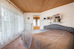 Plush Holiday Home in Güntersberge With Terrace - Image 4