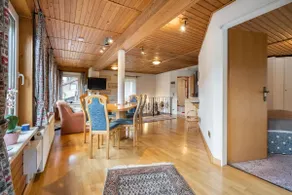 Plush Holiday Home in Güntersberge With Terrace - Image 3
