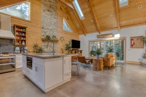 Boutique cabin. High end. Hot Tub. Path to Beach - Image 5