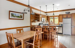 Lakefront Townhouse w/2 Decks Overlooking the Lake - Image 5