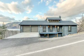 Modern mountain & river-view house with balcony, d - Image 5