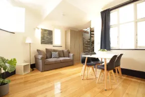 S4 - Comfy Loft Apartment 10 Mins to Oxford Street - Image 5
