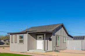 2BR w private backyard, in-home laundry! - Image 4