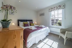 Adorable cottage with a log burner in heavenly village - Constable Lodge - Image 2