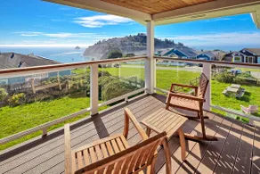 🌊Ocean View Village Condo with Outdoor Sauna, Trails to Fun Beaches & Covered Deck🩴 - Image 2