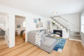 Nantucket Penthouse - walk to restaurants beaches activies & so much more - Image 2