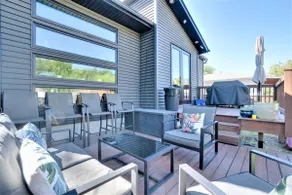 Forest – Bright & Stylish Home w/ King Bed+ AC - Image 2