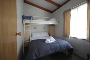 Standard Cabin (Sleeps 5) - Image 5