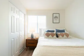 Cozy & Family-friendly Rear House Near Airport - Image 2