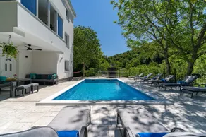 New! Villa Zara with 34 sqm heated Pool, Jacuzzi, Billiard, Table tennis, 8pax - Image 2