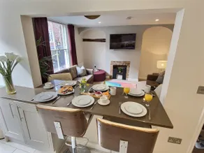 Barbican House - Image 4