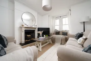 Crooklets House is a 6 bedroom house, 150 metres from the beach - Image 5