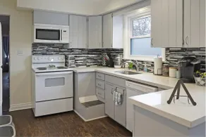 Charming Cozy Ravine Home Mins to Parks & Lake Entire House - Image 4