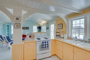 Cozy 'Fiddler's Rest:' Cabin: 11 Miles to Skiing! - Image 3