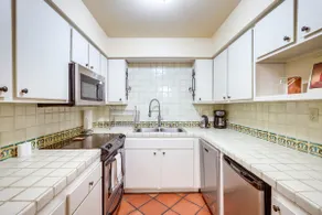 Cozy Southwest Style Santa Fe Condo! - Image 2