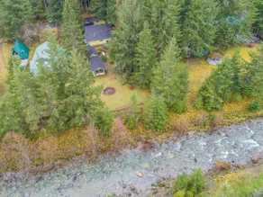 Rustic Retreat: Hot Tub, Billiards & Firepit - Image 2