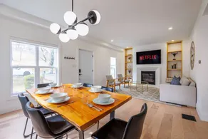 Modern 3BDR w. Rustic Charm + Big Yard Near Wineries - Image 2