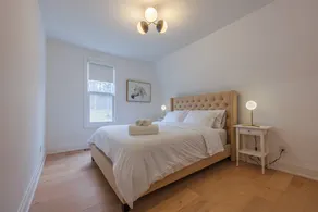 Modern 3BDR w. Rustic Charm + Big Yard Near Wineries - Image 4