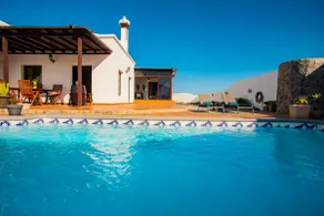 Eslanzarote Acoruma House, Super Wifi, Heated Pool - Image 4