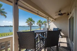 Simply Wonderful Condo with Bayview Private Pier and Pools - Image 3