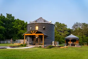 Unique Silo -Peaceful Country Setting with Mountain Views - Image 3