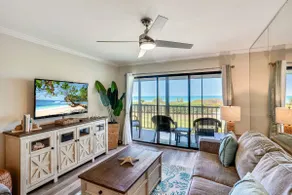 Land's End 203 building 10 Beautiful Beachfront Remodel -Next to Pool - Image 2