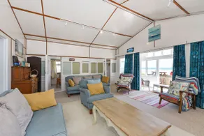 Seasidings, Pagham - sleeps 10 guests  in 5 bedrooms - Image 5