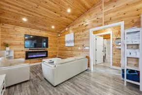 Treeside Retreat with Hot tub - Image 5