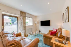 2 Bed in Fylingdales oc-wa313 - Image 2