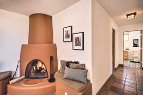 ‘Casa al Reves’ Pueblo-Style House with Views! - Image 5
