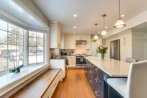 Bike & Kayak: Lakefront Prospect Heights Home - Image 4