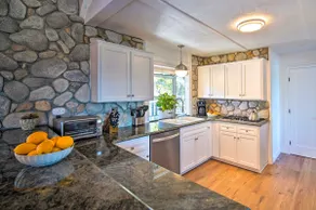 'Ridgeline Retreat' w/ Mountain Lake Views! - Image 2