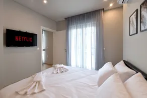 Porto Pireo Luxury Suite 2 - Free WiFi - Image 5