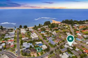 A Chic Coastal Hideaway at Toowoon Bay Beach - Image 4