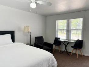 Room 7 at Inlands Lake Motel, Indian River, MI - Image 2