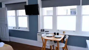 Ideal location- Studio flat in heart of the city - Image 3
