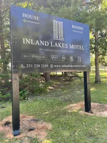 House at Inland Lakes Motel - Image 3