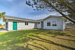 Pet-Friendly Ocean Park Home w/ Decks & View! - Image 3