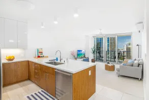 23rd Floor Ala Moana 1bedroom with Parking - Image 2